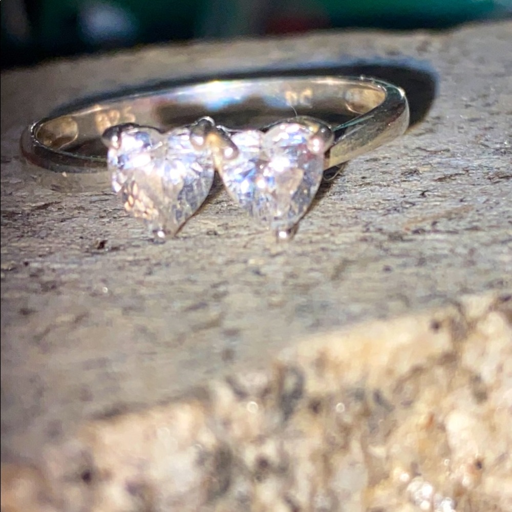 Pretty sterling CZ heart shaped stones - Picture 2 of 4